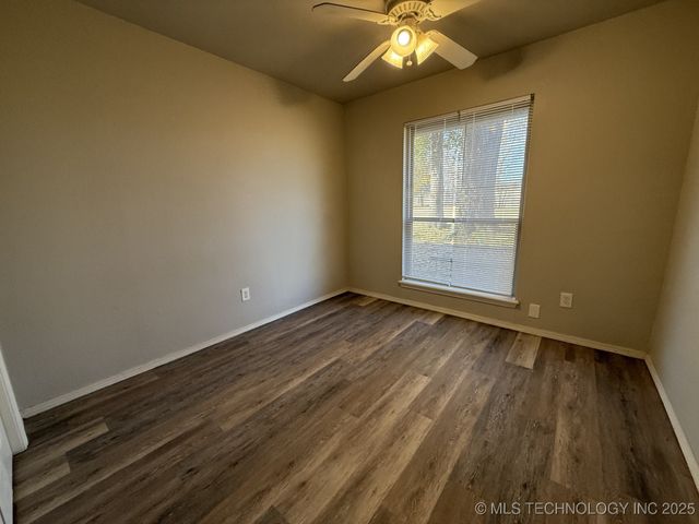 5303 E 32nd Place B, Tulsa, OK 74135