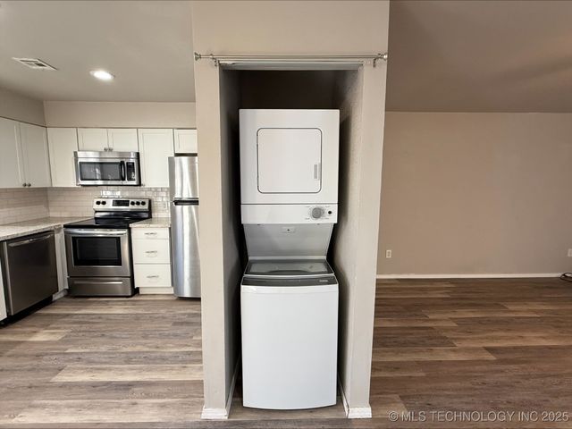 5303 E 32nd Place B, Tulsa, OK 74135