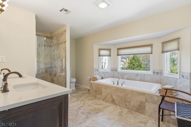 212 Fairfield Ln, Hillsborough Twp., NJ 08844
