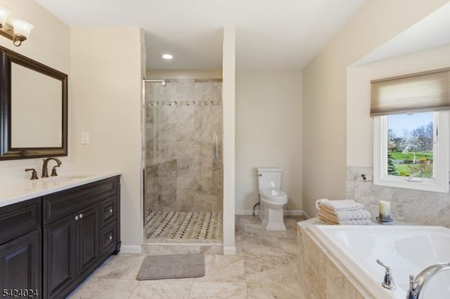 212 Fairfield Ln, Hillsborough Twp., NJ 08844