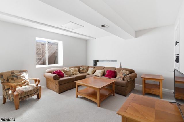 212 Fairfield Ln, Hillsborough Twp., NJ 08844