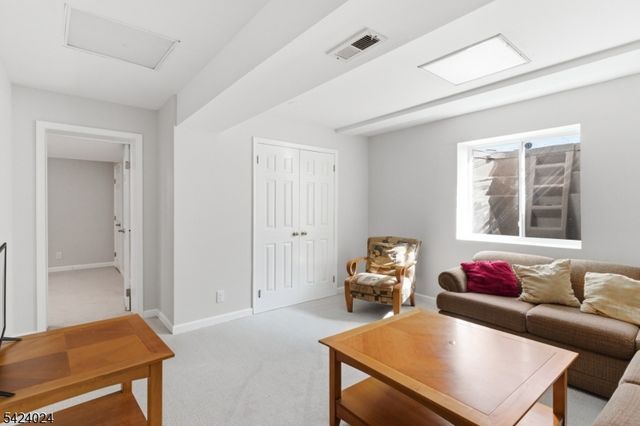 212 Fairfield Ln, Hillsborough Twp., NJ 08844