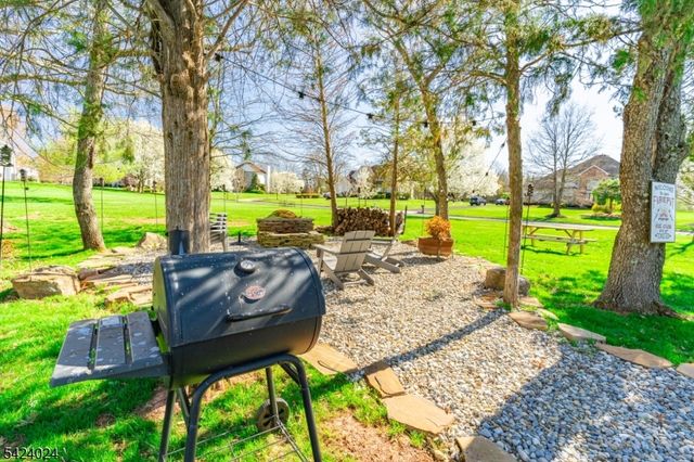 212 Fairfield Ln, Hillsborough Twp., NJ 08844