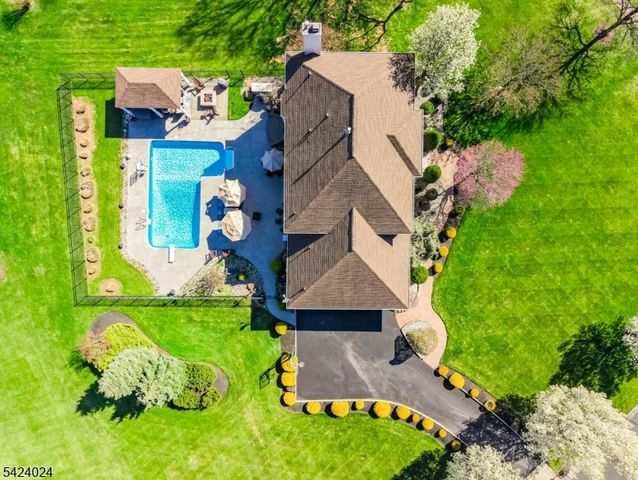212 Fairfield Ln, Hillsborough Twp., NJ 08844