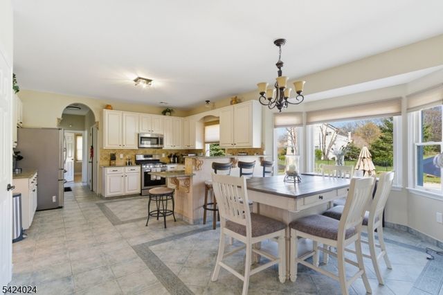 212 Fairfield Ln, Hillsborough Twp., NJ 08844