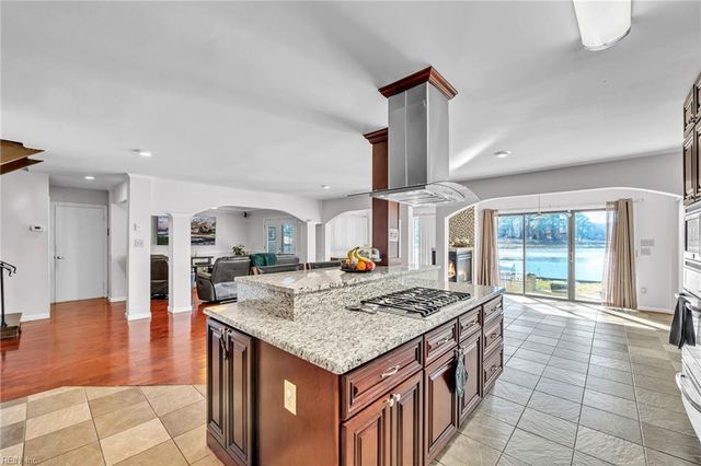 107 Linda DR, Newport News, VA 23608