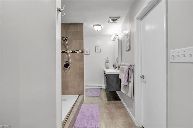 107 Linda DR, Newport News, VA 23608