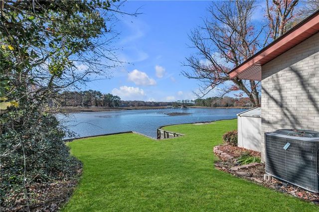 107 Linda DR, Newport News, VA 23608