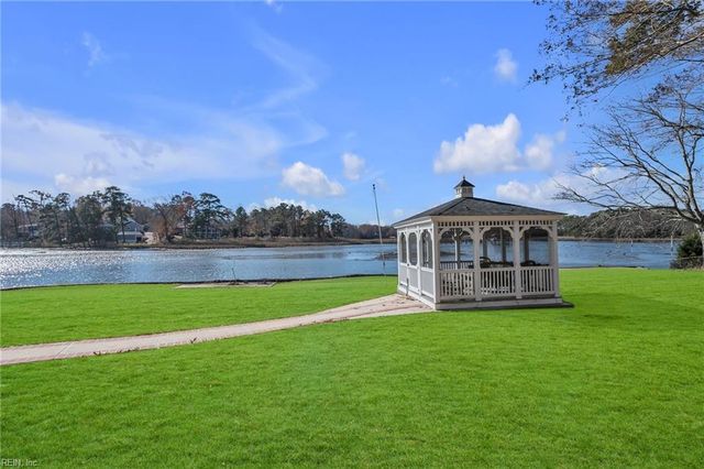 107 Linda DR, Newport News, VA 23608