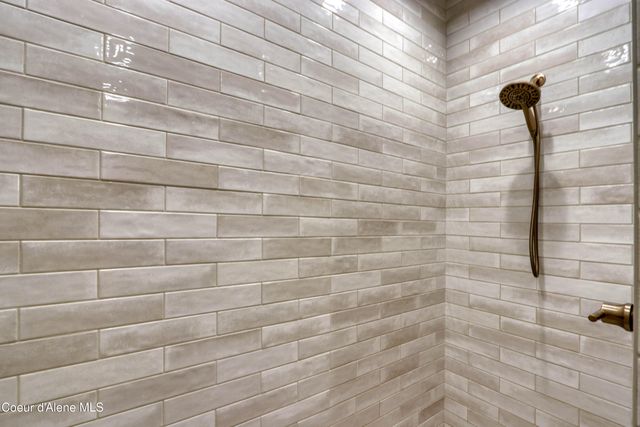 403 Slaveck, Dover, ID 83825