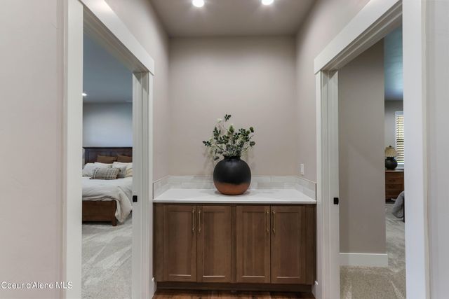 403 Slaveck, Dover, ID 83825