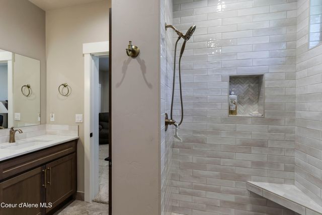 403 Slaveck, Dover, ID 83825