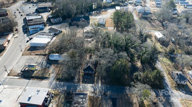 1 Catawba Avenue, Great Falls, SC 29055