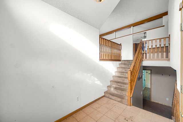 7396 Kestrel Street, Hobart, IN 46342