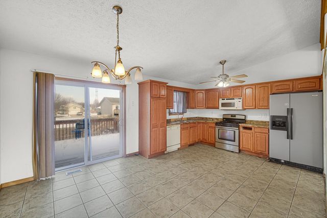 7396 Kestrel Street, Hobart, IN 46342