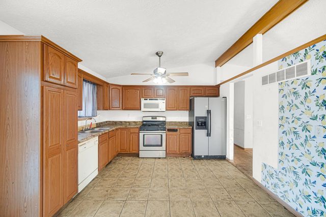 7396 Kestrel Street, Hobart, IN 46342