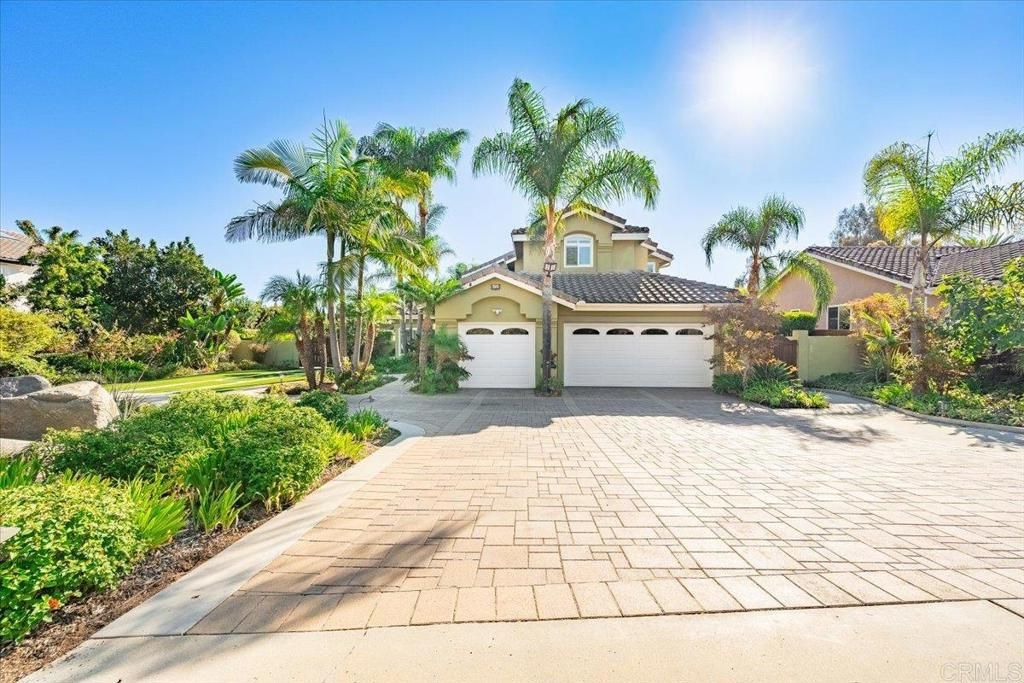 654 Cantara Ln, Vista, CA 92081 — exterior