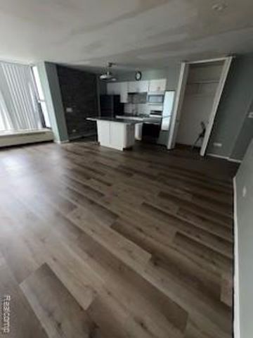 8200 Jefferson Avenue 1201, Detroit, MI 48214