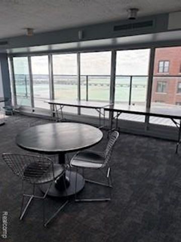 8200 Jefferson Avenue 1201, Detroit, MI 48214