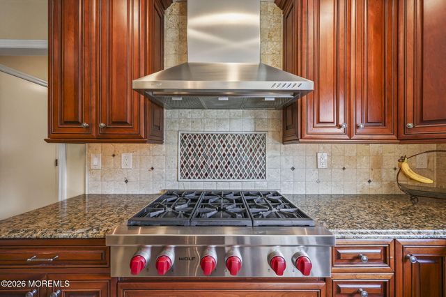 9 Nancy Road, Marlboro, NJ 07746