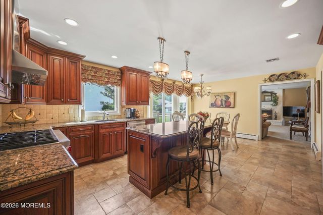 9 Nancy Road, Marlboro, NJ 07746