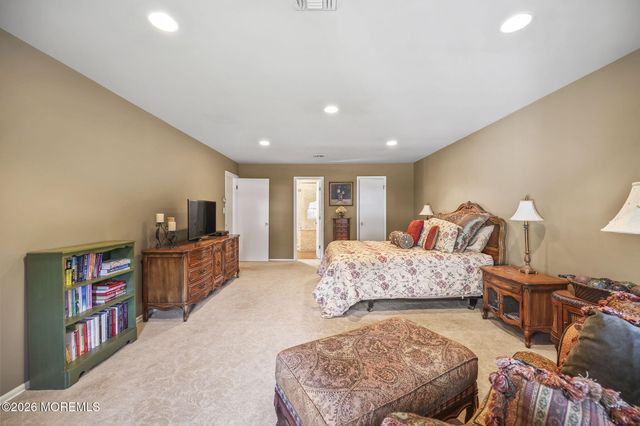 9 Nancy Road, Marlboro, NJ 07746