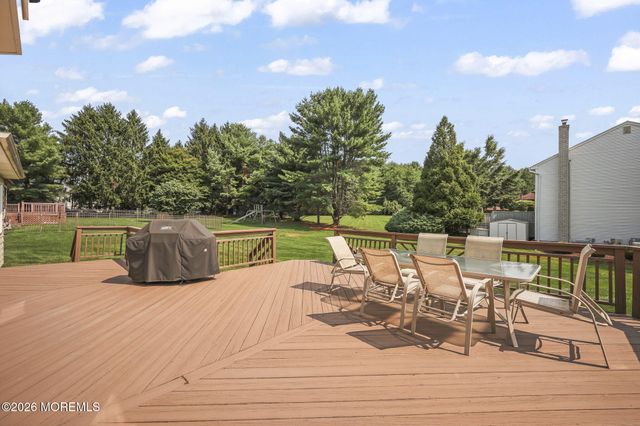 9 Nancy Road, Marlboro, NJ 07746
