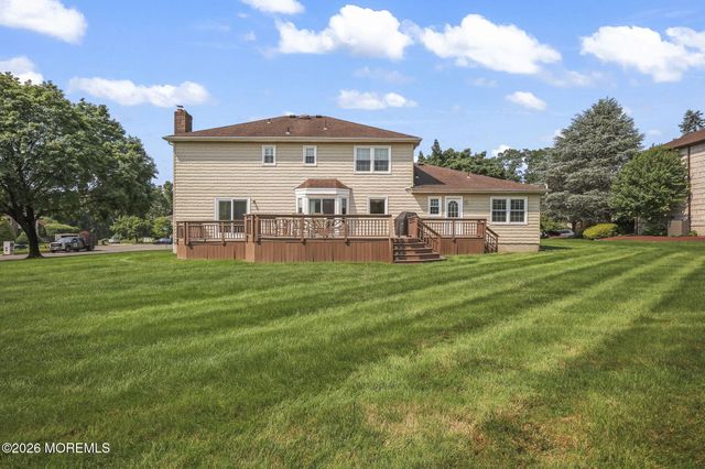 9 Nancy Road, Marlboro, NJ 07746