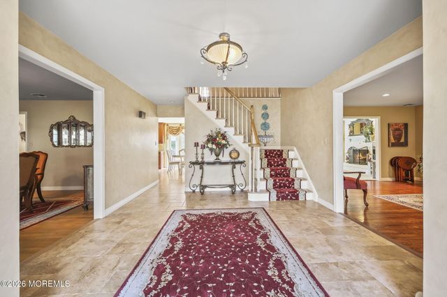 9 Nancy Road, Marlboro, NJ 07746