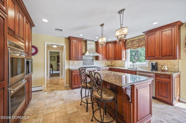 9 Nancy Road, Marlboro, NJ 07746