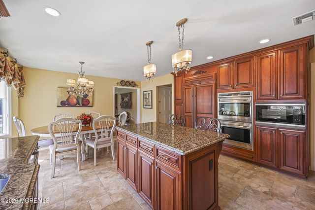 9 Nancy Road, Marlboro, NJ 07746