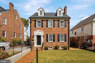 2517 KING ST, Alexandria, VA 22301