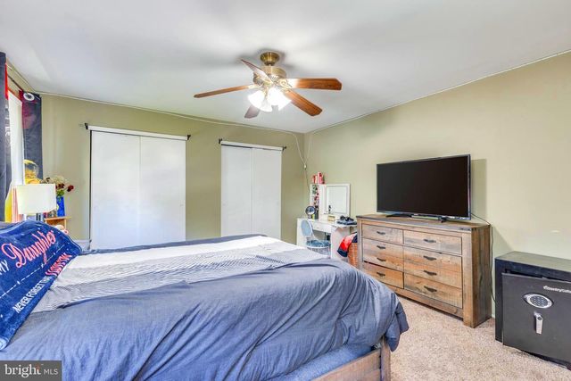 74 TWIN PONDS DR, Sewell, NJ 08080