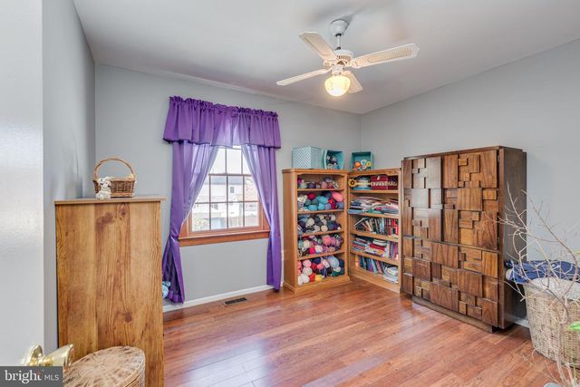 74 TWIN PONDS DR, Sewell, NJ 08080