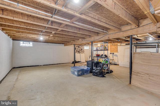 74 TWIN PONDS DR, Sewell, NJ 08080