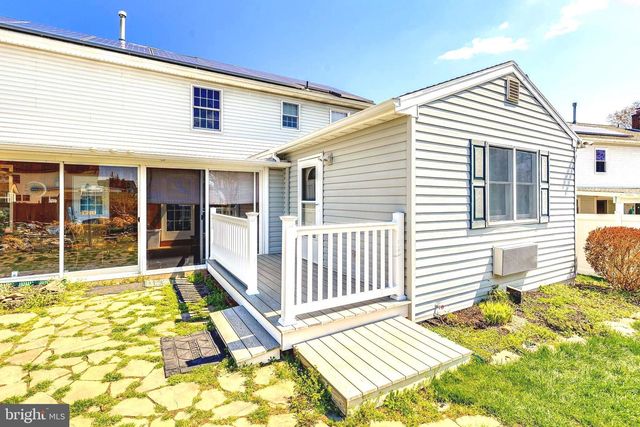 74 TWIN PONDS DR, Sewell, NJ 08080