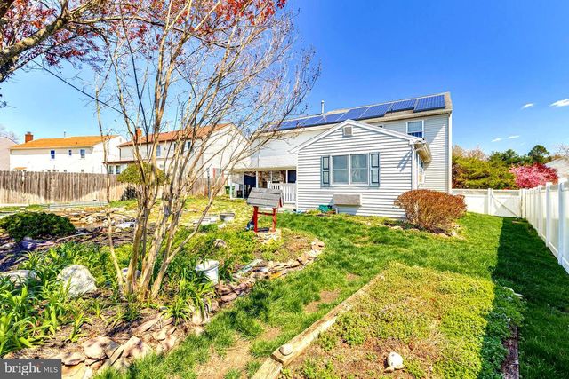 74 TWIN PONDS DR, Sewell, NJ 08080