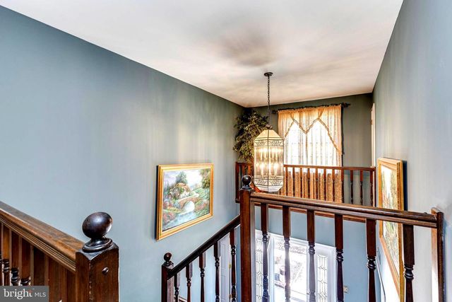 74 TWIN PONDS DR, Sewell, NJ 08080