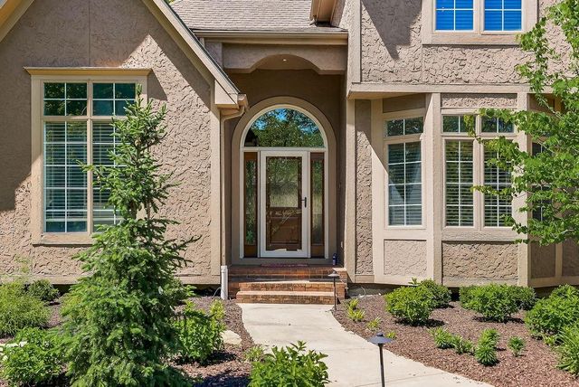 14400 Grant Street, Overland Park, KS 66221