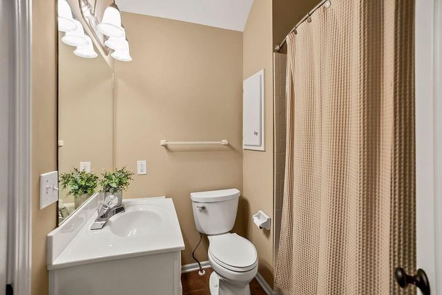14400 Grant Street, Overland Park, KS 66221