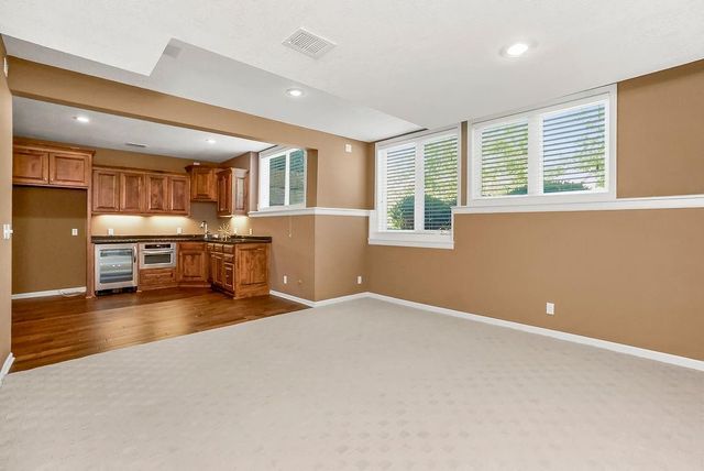 14400 Grant Street, Overland Park, KS 66221