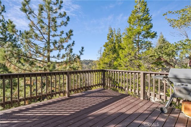 305 Summit Road, Lake Arrowhead, CA 92352