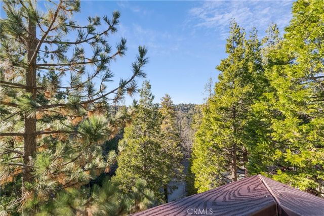 305 Summit Road, Lake Arrowhead, CA 92352
