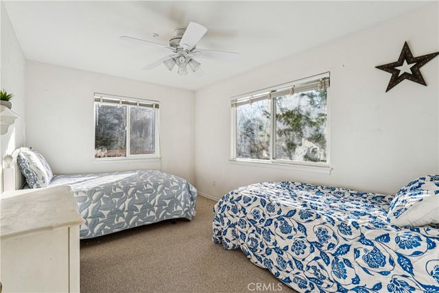 305 Summit Road, Lake Arrowhead, CA 92352