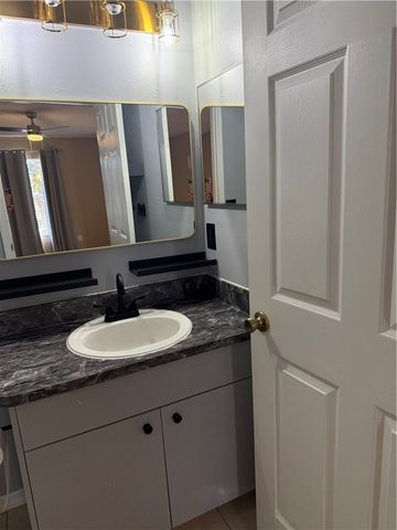 8215 W 98th Avenue, Vero Beach, FL 32967