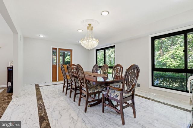 8578 BRICKYARD RD, Potomac, MD 20854