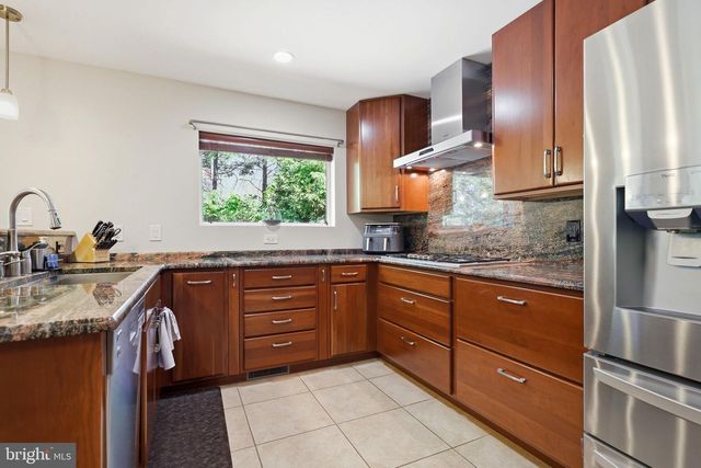 8578 BRICKYARD RD, Potomac, MD 20854