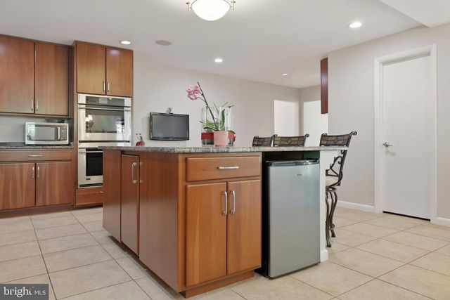 8578 BRICKYARD RD, Potomac, MD 20854