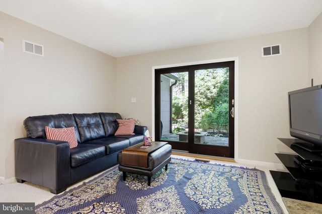 8578 BRICKYARD RD, Potomac, MD 20854