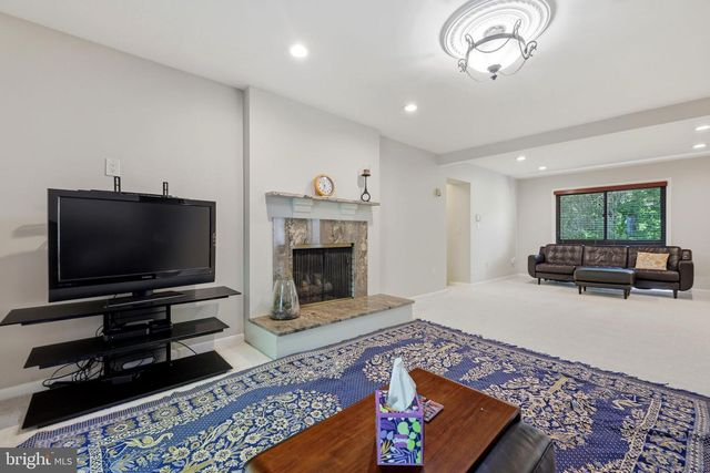 8578 BRICKYARD RD, Potomac, MD 20854